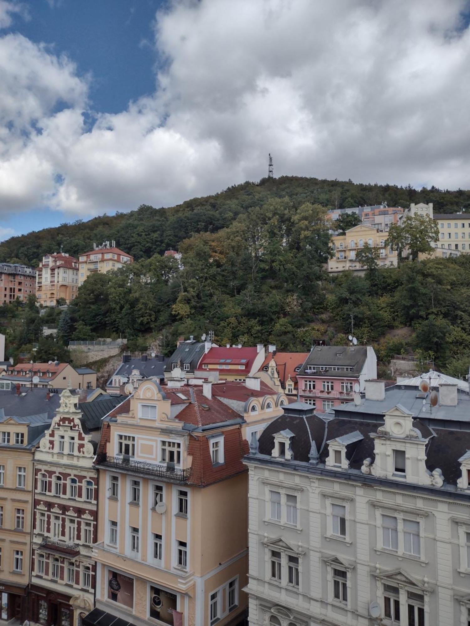 Apartmens Kv Karlovy Vary Extérieur photo
